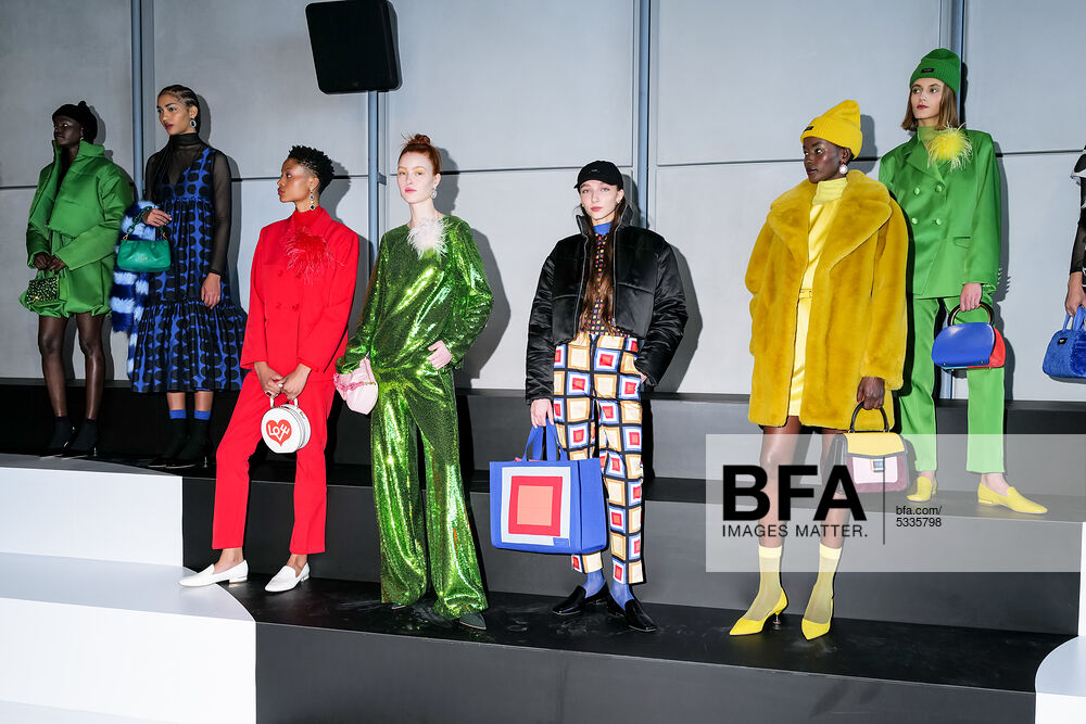 Kate Spade Celebrates Pantone Collaboration with Fall 2023 Collection ...